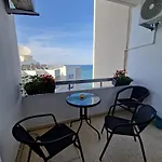 Serenity By The Sea Apartment *