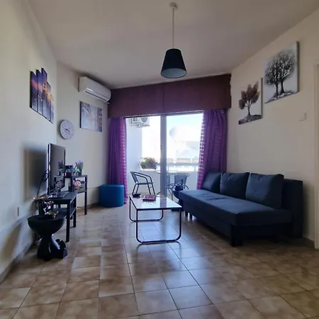 Serenity By The Sea Lägenhet Larnaca