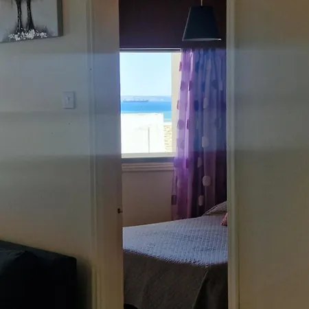 Serenity By The Sea *